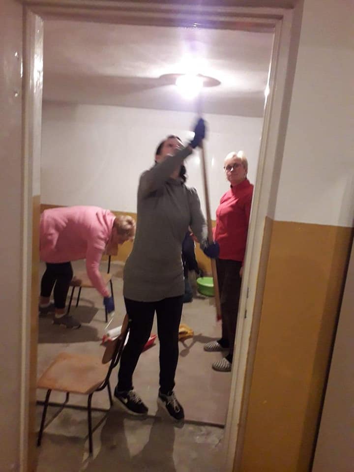 Nasza nowa kuchnia Dziękuję całemu KGW za pomoc i zaangażowanie.Zrobiliscie kawał dobrej roboty (3).jpg